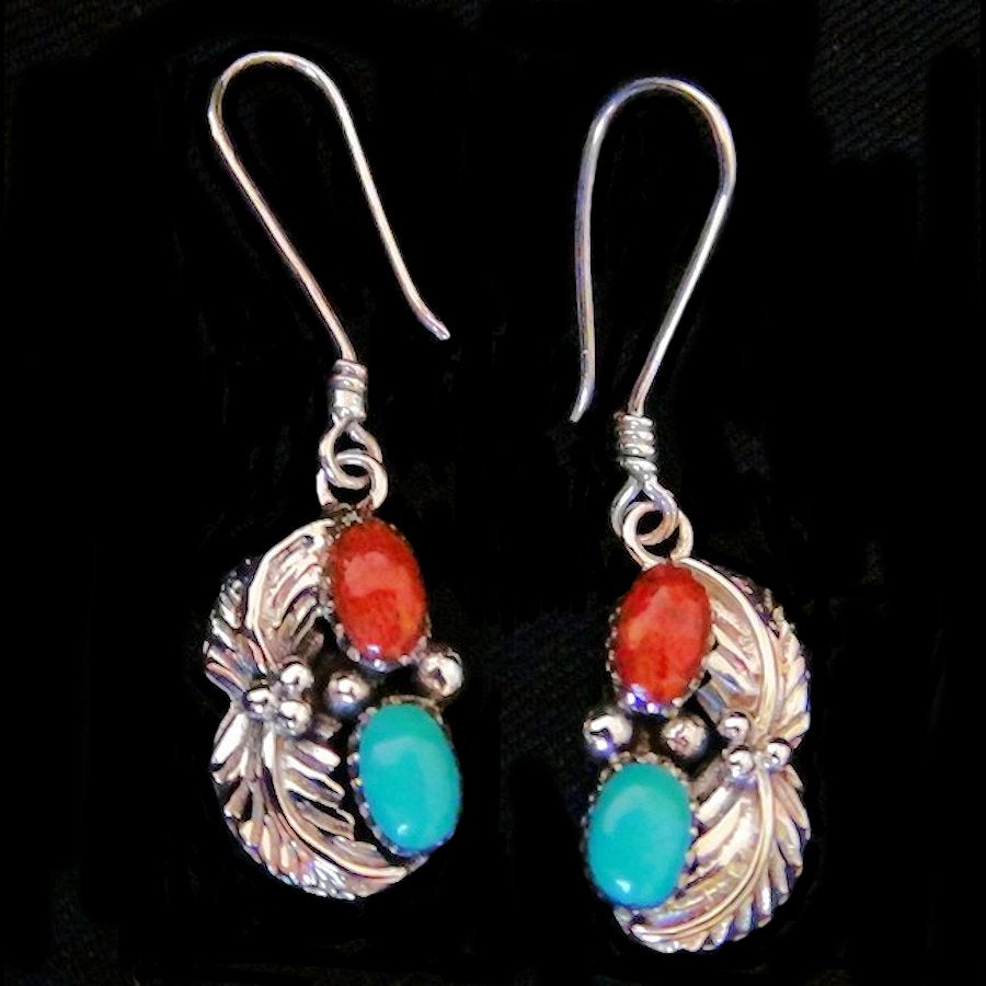 Boucles d'Oreilles Amérindiennes avec Turquoise Corail et Plumes