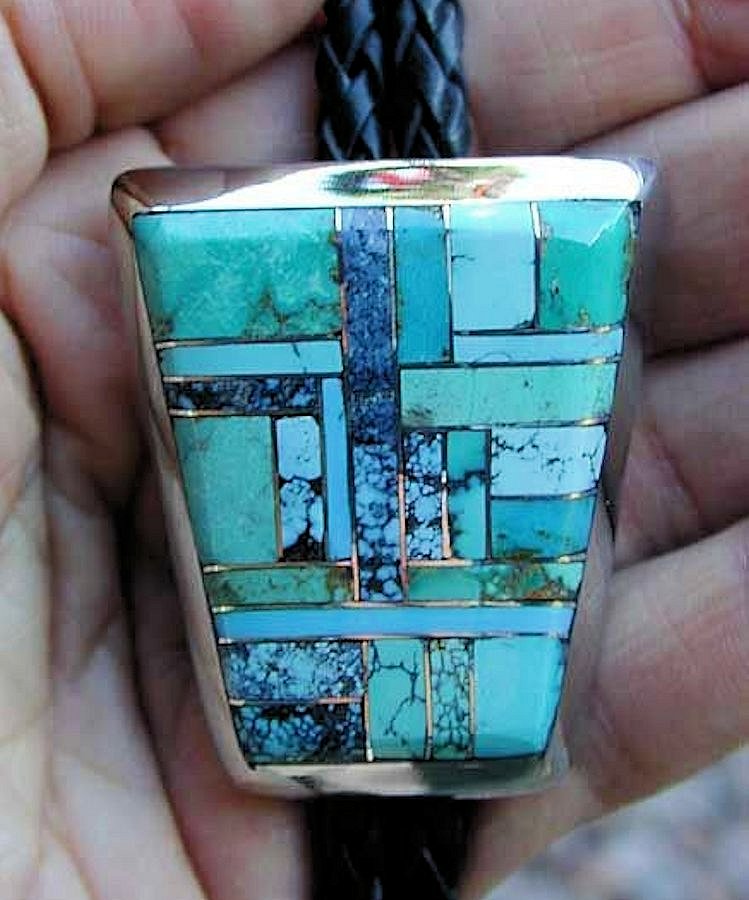 Bolo Tie Trapèze Channel Inlay, Coleur au Choix