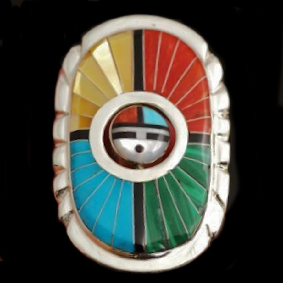 Bague Ovale Yumei Tei sur Fond Medecine Wheel