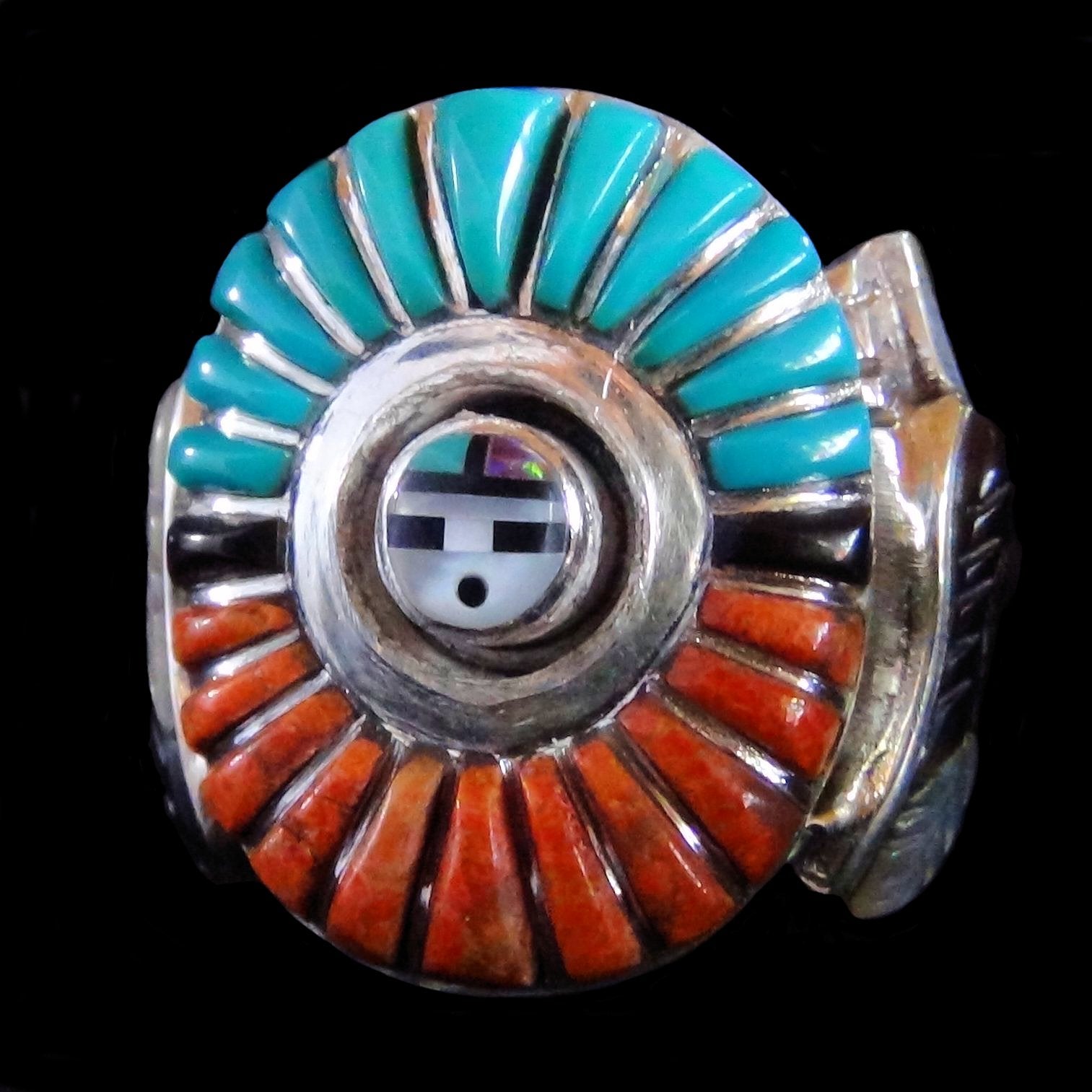 Bague Amerindienne Dieu Soleil Zuni Turquoise Corail