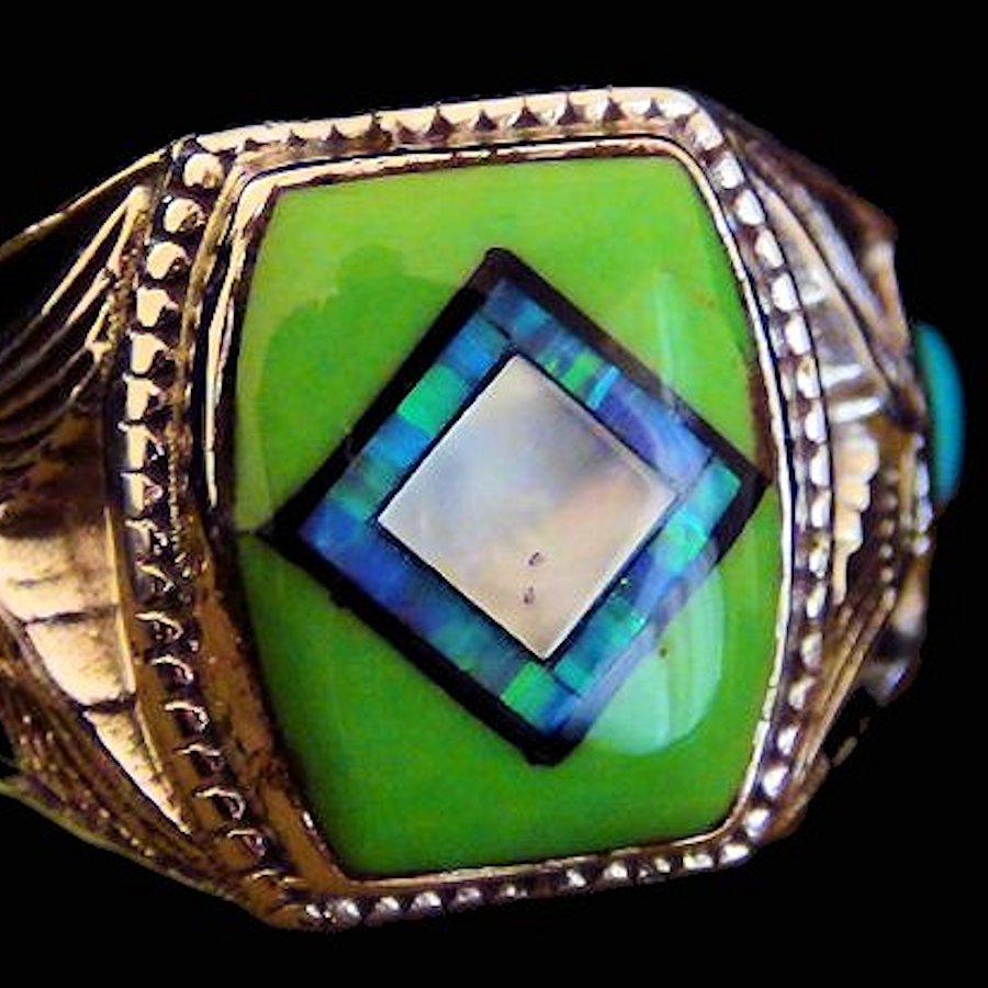 Bague Chevalière Amérindienne, Symbole Navajo, Gaspéite et Opale